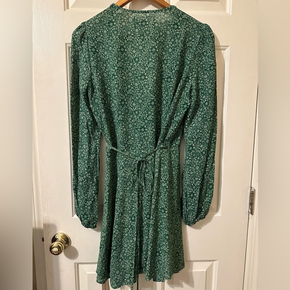 ✨NWT✨ Reformation Luca Dress in Green Verdugo - Picture 10 of 10